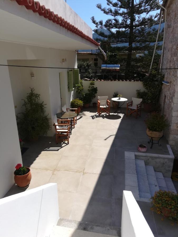 Danesi House Apartment Leonidio Ngoại thất bức ảnh